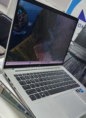 New Laptop HP EliteBook 840 G9 16GB Intel Core i7 SSD 512GB