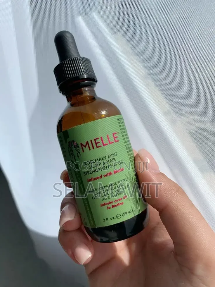 Mielle Rosemary Mint Scalp Hair Strengthening Oil