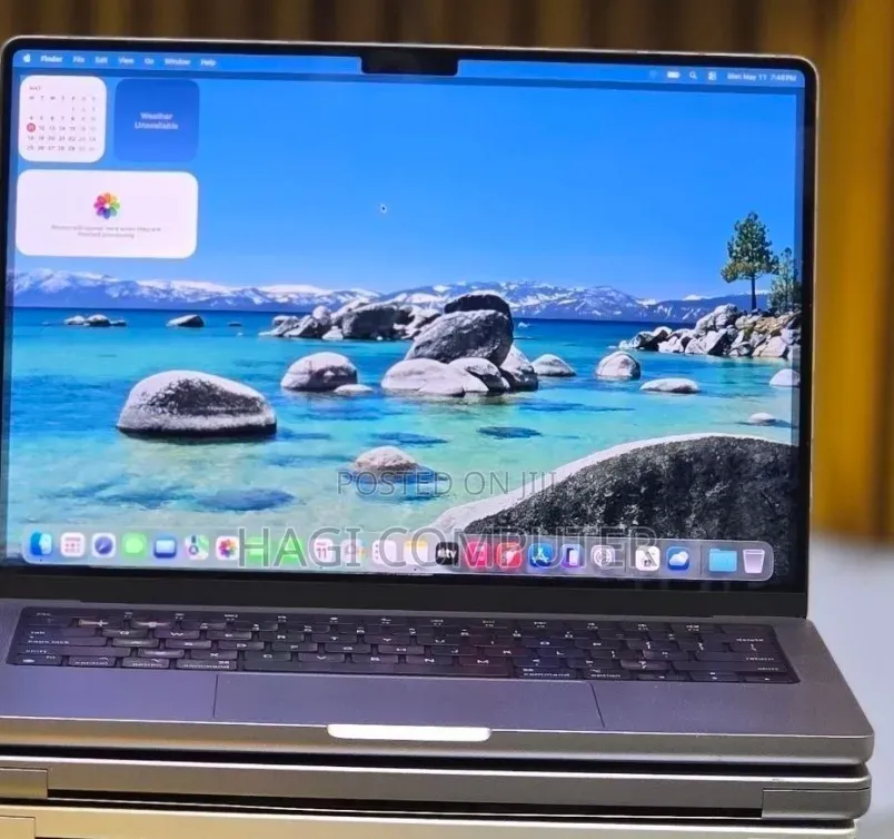 New Laptop Apple MacBook Pro 2021 M1 32GB Apple M1 Pro SSD 512GB