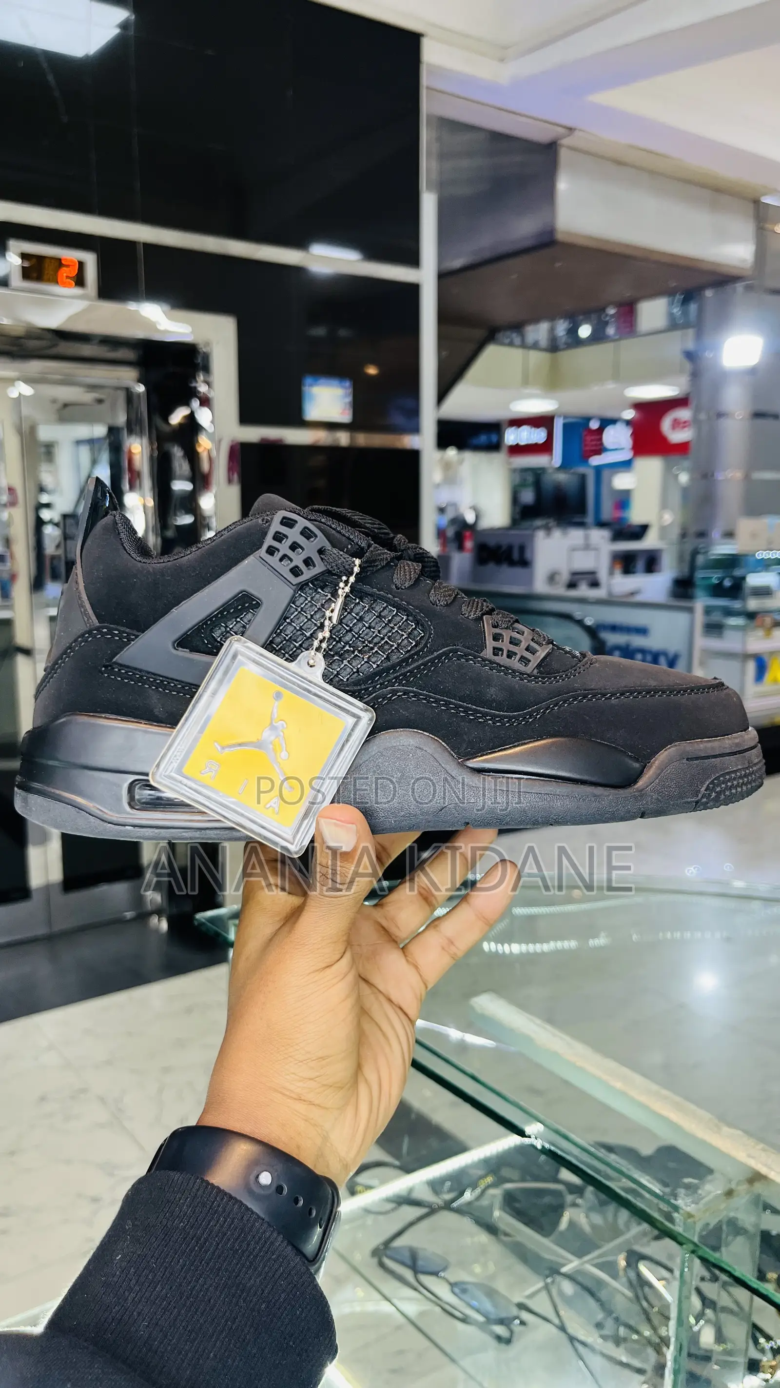 Air Jordan 4 Black Cat