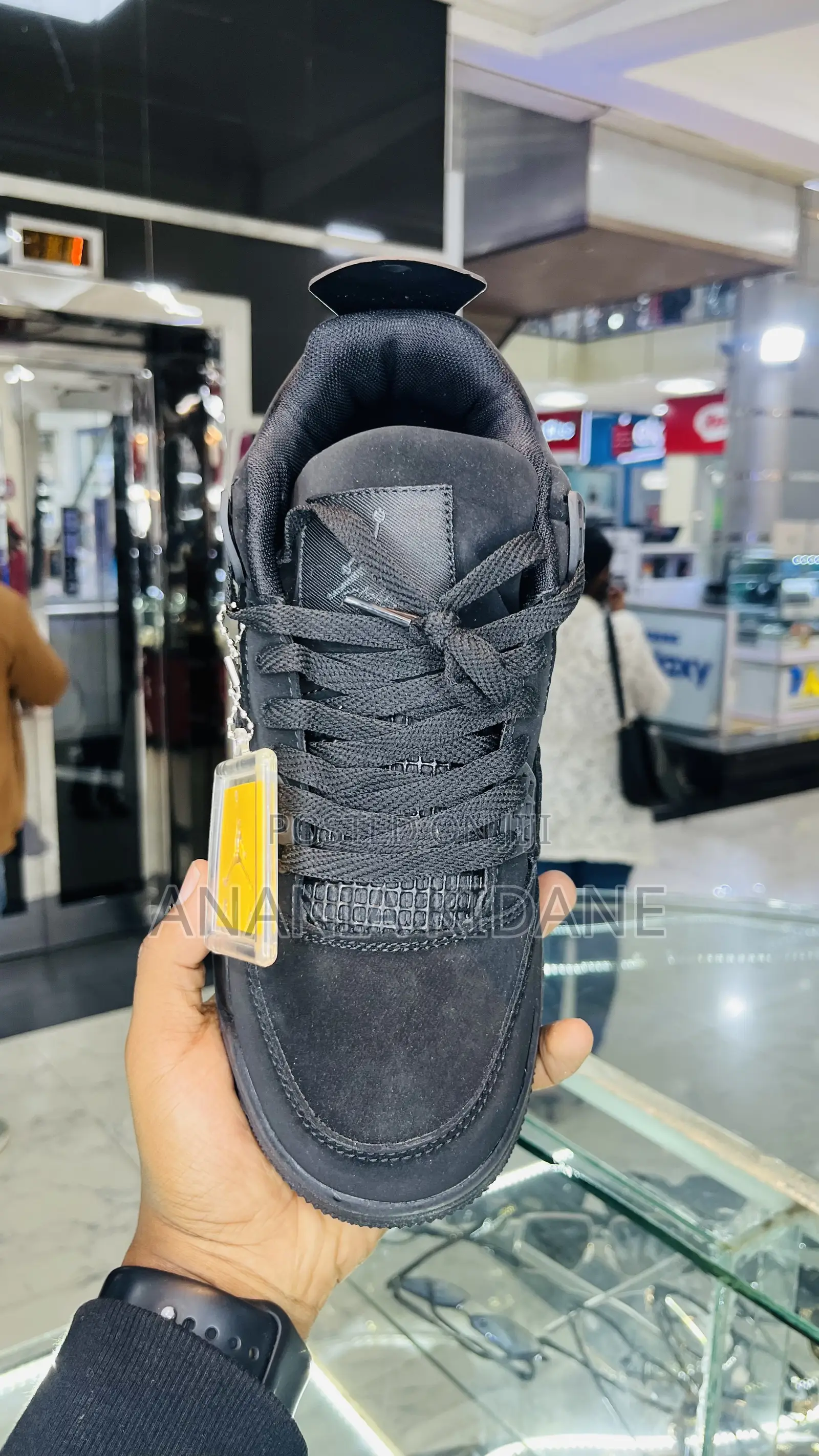 Air Jordan 4 Black Cat