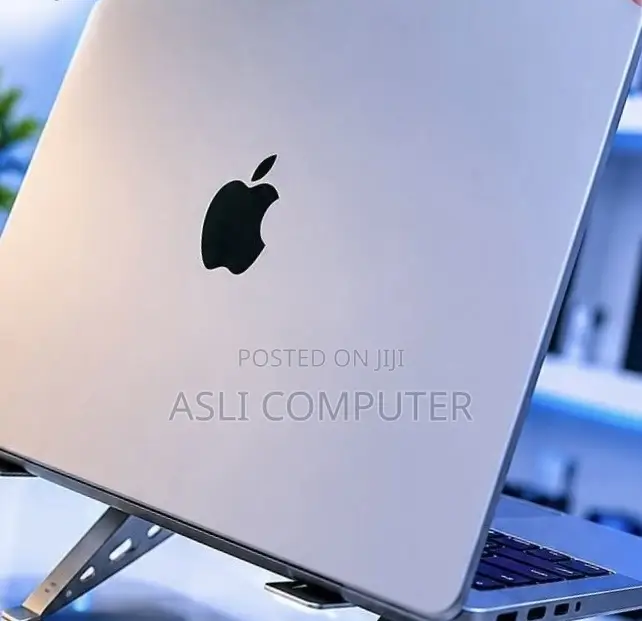 New Laptop Apple MacBook Pro 2021 M1 16GB Apple M1 Pro SSD 512GB