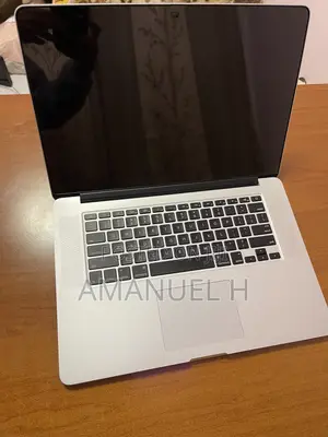 Laptop Apple MacBook Pro 2015 16GB Intel Core i7 SSD 256GB