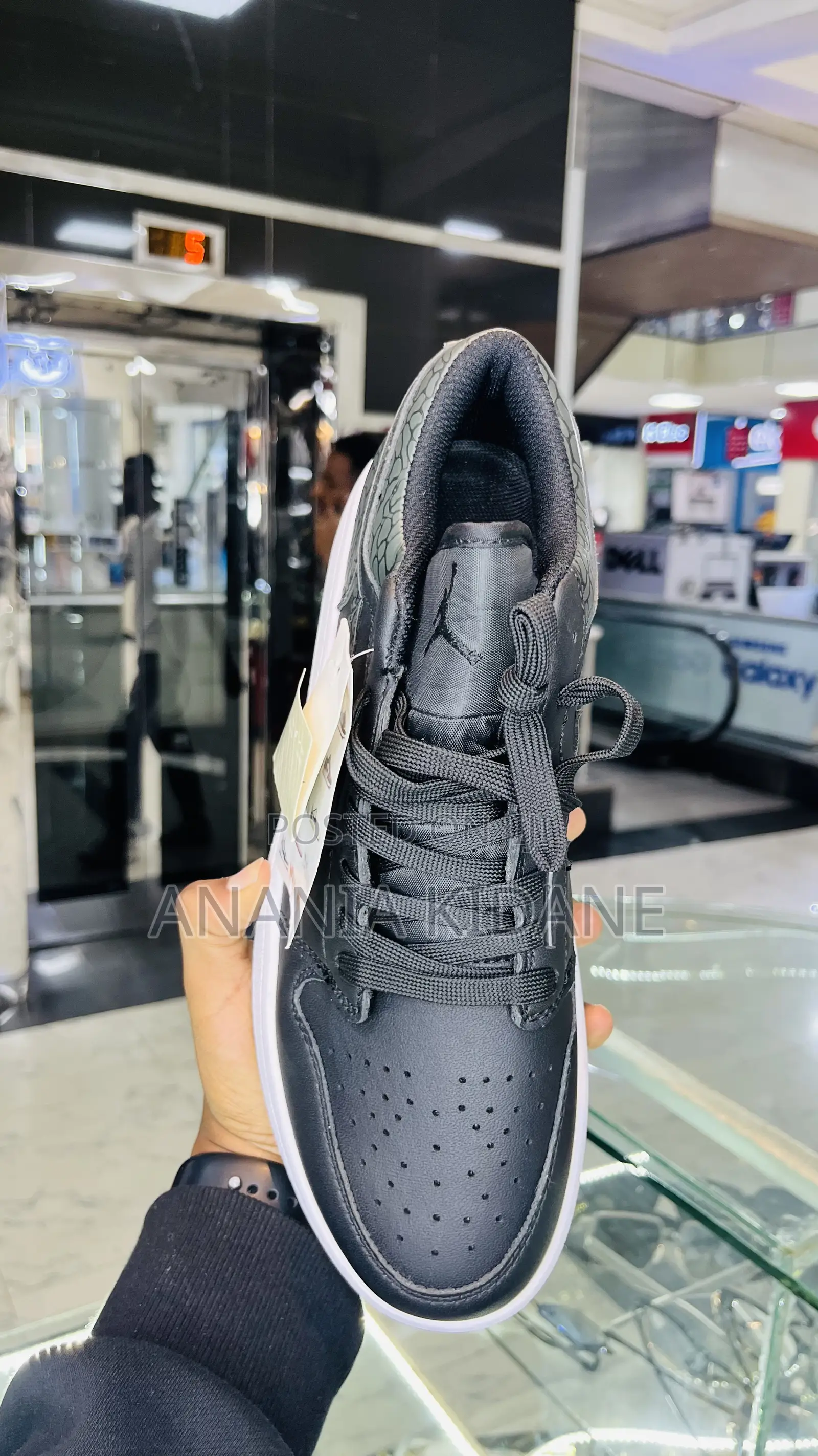 Low Black Air Jordan