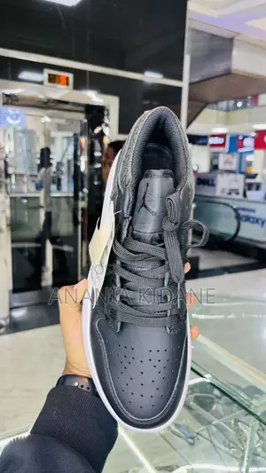 Low Black Air Jordan
