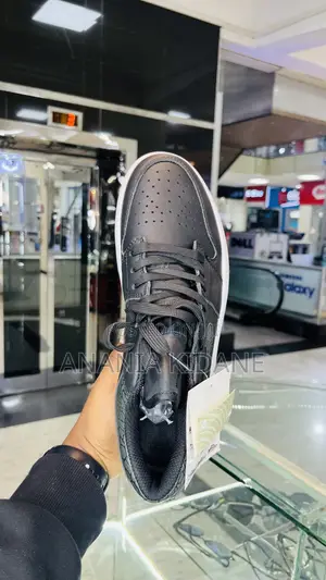 Low Black Air Jordan