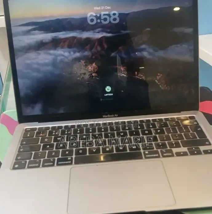 New Laptop Apple MacBook Air 2020 M1 8GB Apple M1 SSD 256GB