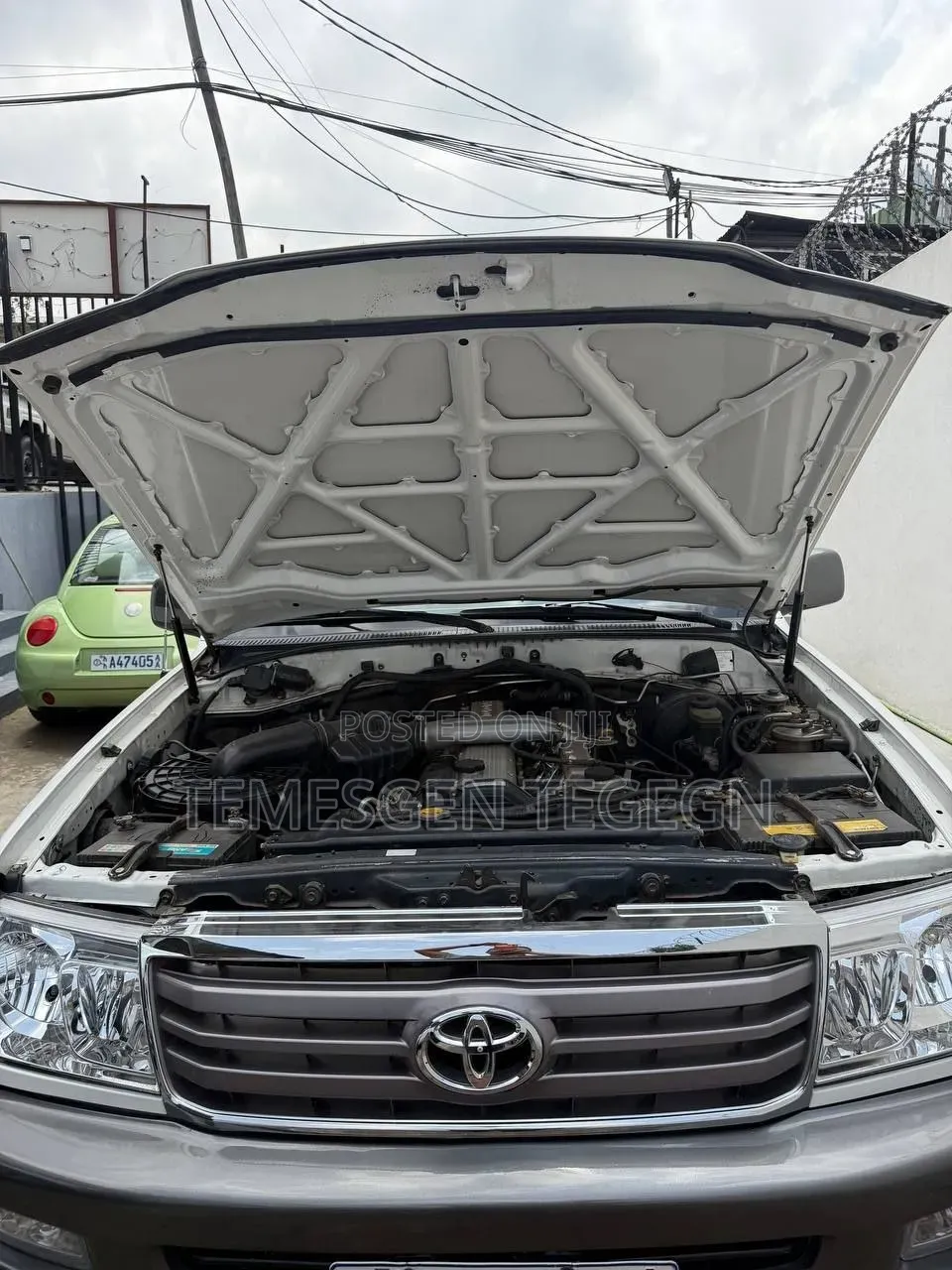 Toyota Land Cruiser 2004 White