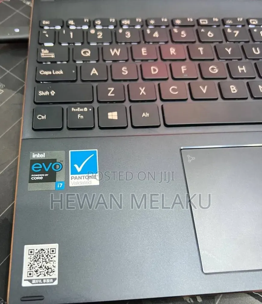 New Laptop Asus Zenbook 14 16GB Intel Core i7 SSD 512GB