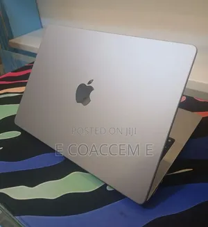New Laptop Apple MacBook 8GB SSD 512GB