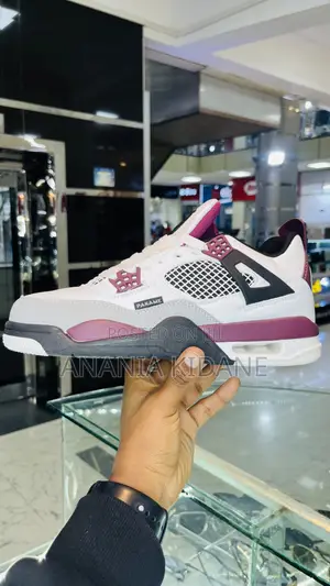 Air Jordan 4 Black Cat
