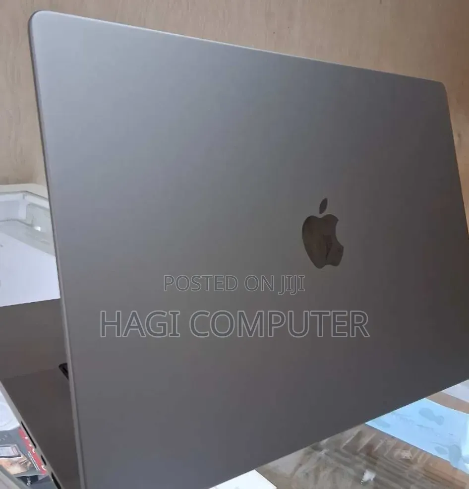 New Laptop Apple MacBook Pro 2021 M1 16GB Apple M1 Pro SSD 1T