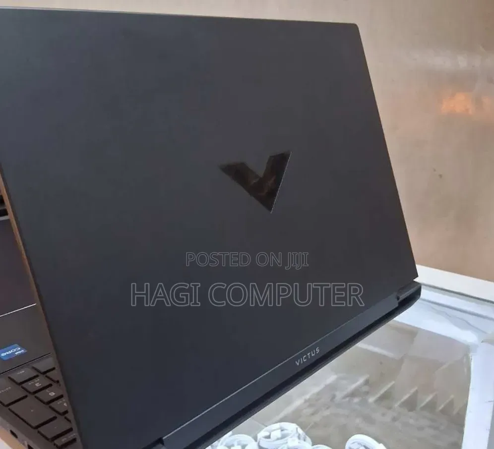 New Laptop HP Victus 15 16GB Intel Core i7 SSD 512GB