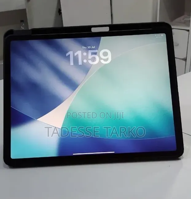 New Apple iPad Pro 1 TB Silver