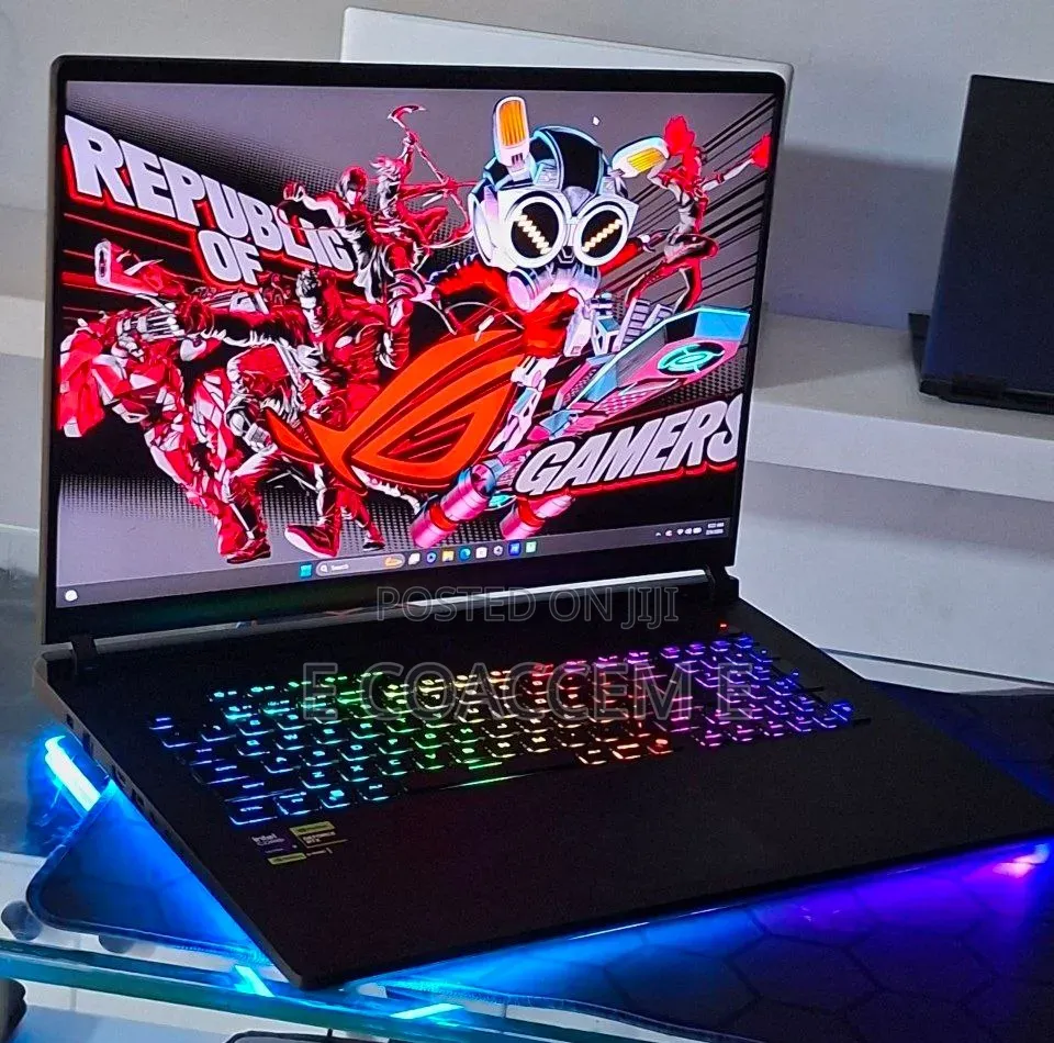 New Laptop Asus ROG Strix G18 32GB Intel Core Ultra 9 SSD 2T