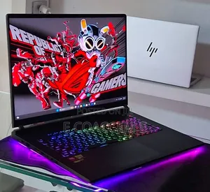 New Laptop Asus ROG Strix G18 32GB Intel Core Ultra 9 SSD 2T