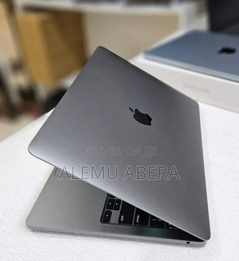 New Laptop Apple MacBook Pro 2023 M2 Pro 8GB Apple M2 SSD 256GB
