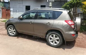 Toyota RAV4 2012 Gray