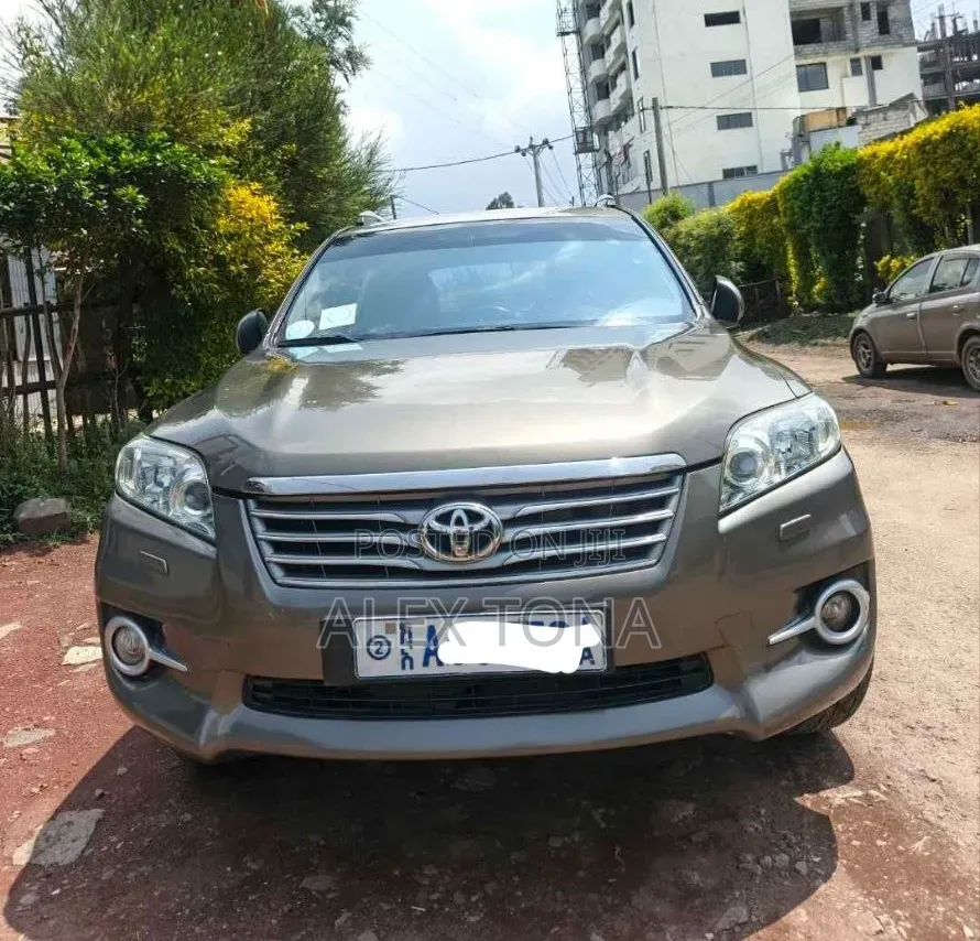 Toyota RAV4 2012 Gray