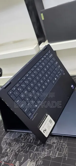 New Laptop HP OmniBook Ultra Flip 14" 16GB Intel Core Ultra 7 SSD 1T