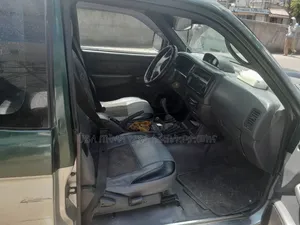 Mitsubishi L200 2001 Green