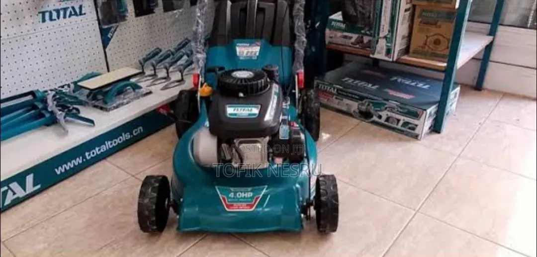 Total Gassolin Lown Mower