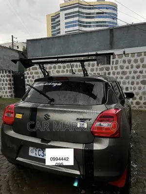 Suzuki Swift 2022 Gray