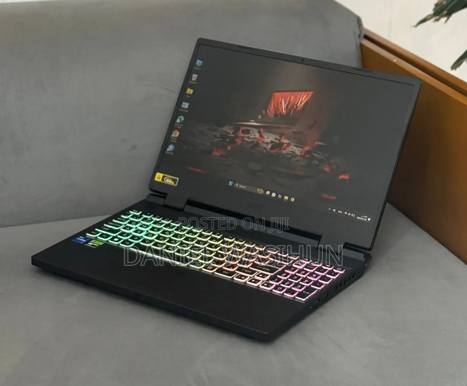 New Laptop Acer Nitro V 15 32GB Intel Core i7 SSD 1T
