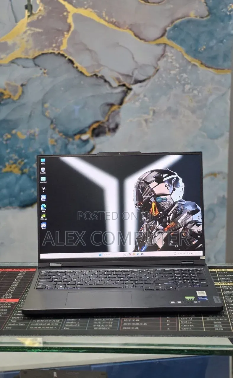 New Laptop Lenovo 16GB Intel Core i9 SSD 1T