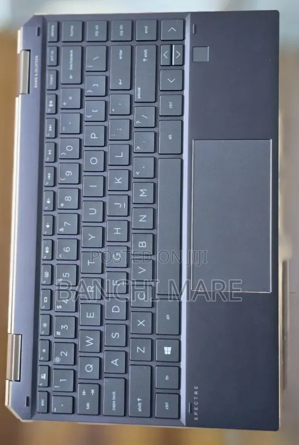 New Laptop HP Spectra 13 16GB Intel Core i7 SSD 1T