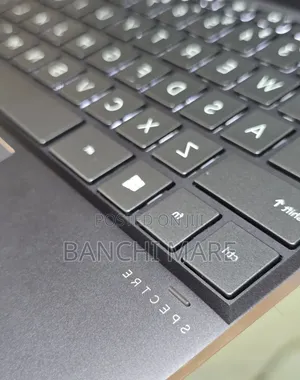 New Laptop HP Spectra 13 16GB Intel Core i7 SSD 1T