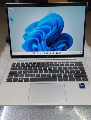 New Laptop HP EliteBook 830 16GB Intel Core i5 SSD 512GB