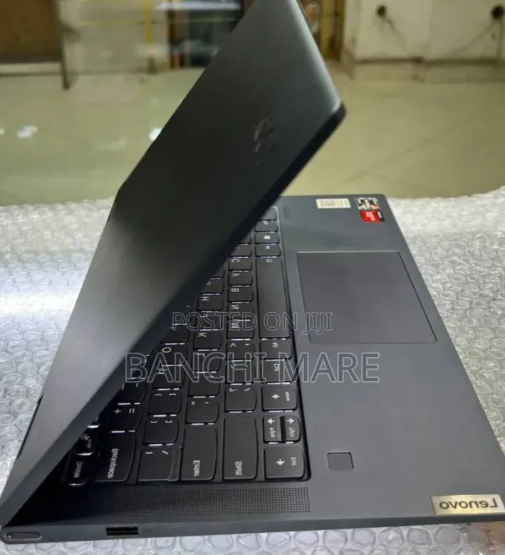 New Laptop Lenovo Yoga 7 15ITL5 16GB AMD Ryzen 7 SSD 512GB