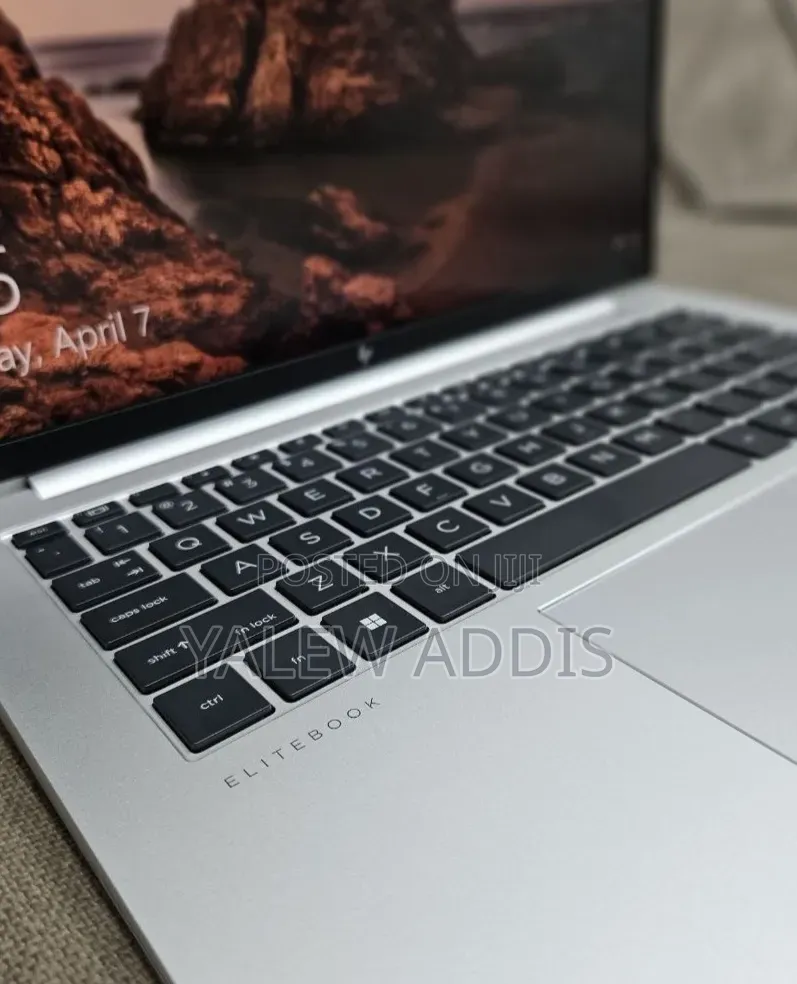 New Laptop HP EliteBook 840 G9 16GB Intel Core i7 SSD 512GB