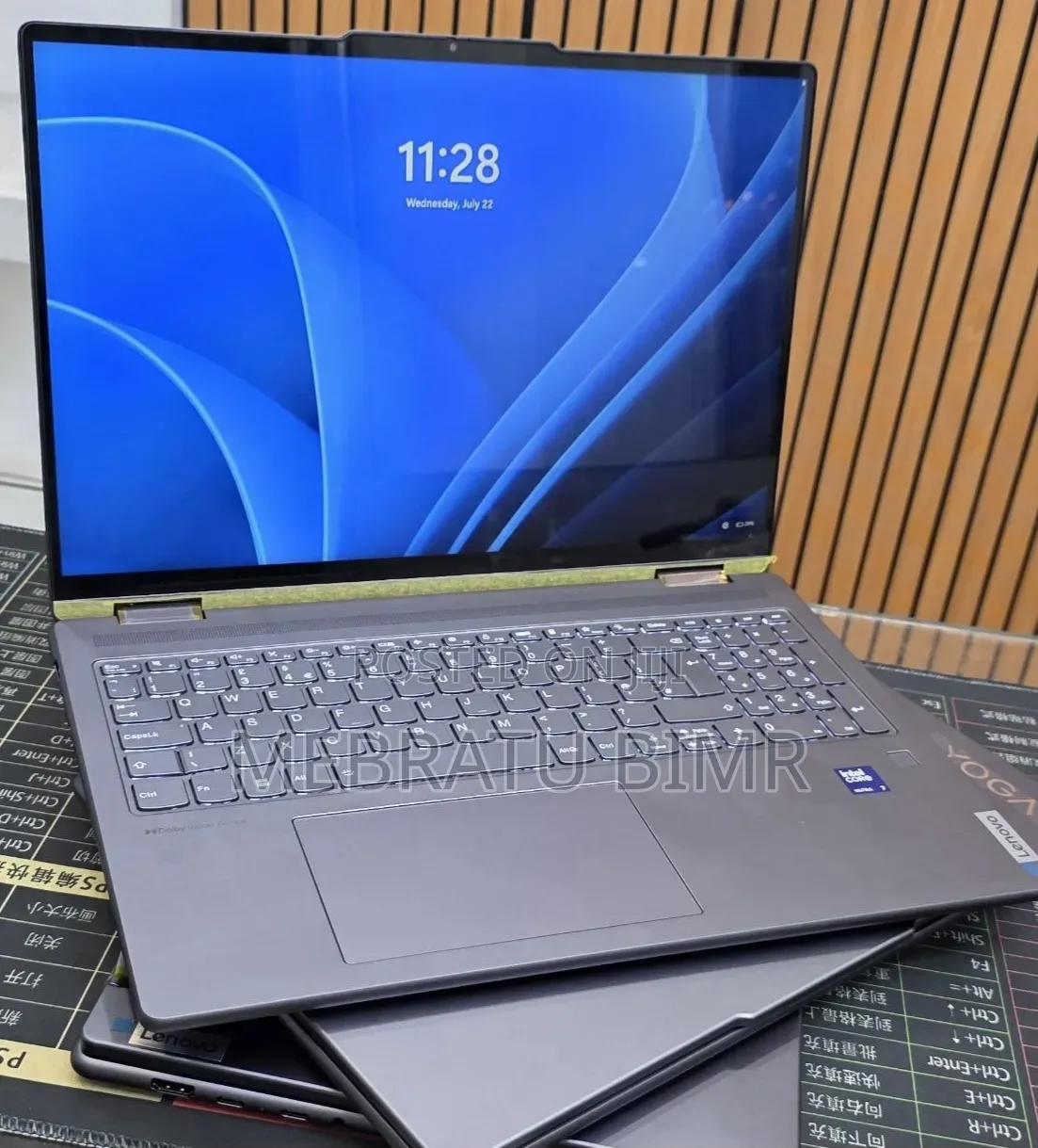 New Laptop Lenovo Yoga 7i 16GB Intel Core Ultra 7 SSD 512GB