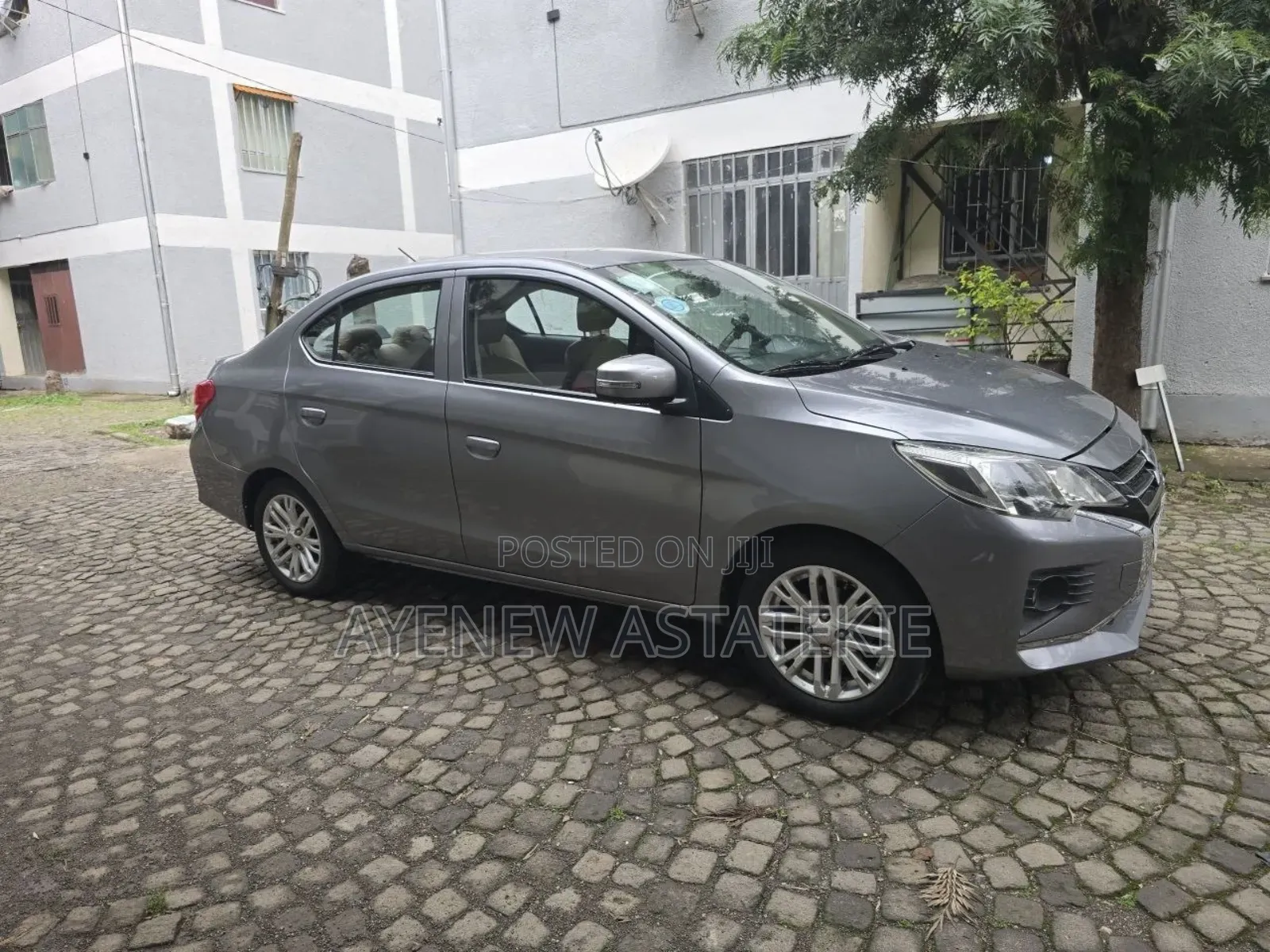 Mitsubishi Attrage 2022 Gray