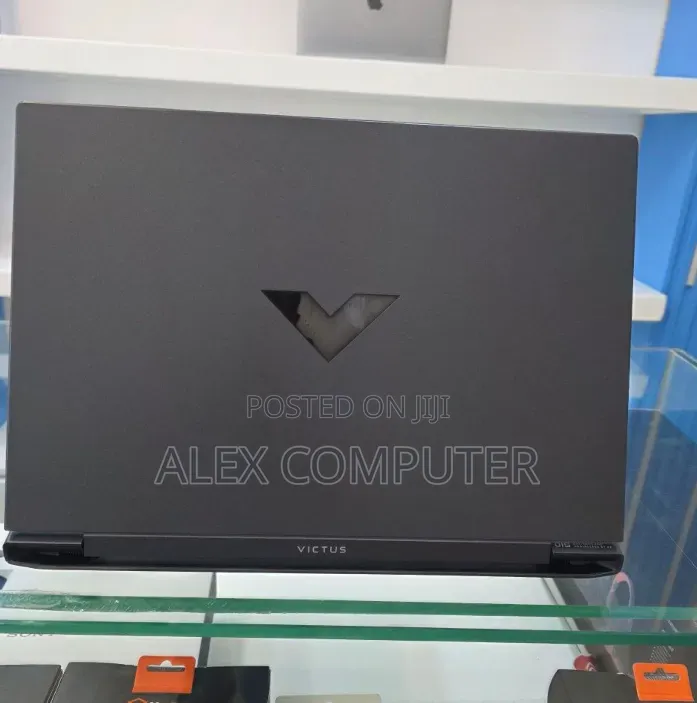 New Laptop HP Victus 15 16GB Intel Core i5 SSD 512GB