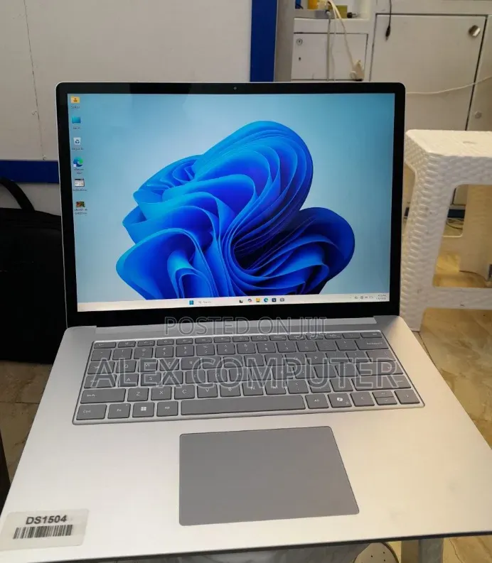 New Laptop Microsoft Surface Laptop 6 16GB Intel Core Ultra 7 SSD 512GB