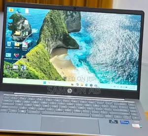 New Laptop HP Stream Notebook 16GB Intel Core i7 SSD 1T