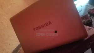 Laptop Toshiba Satellite Pro A300 8GB Intel Core i5 HDD 128GB