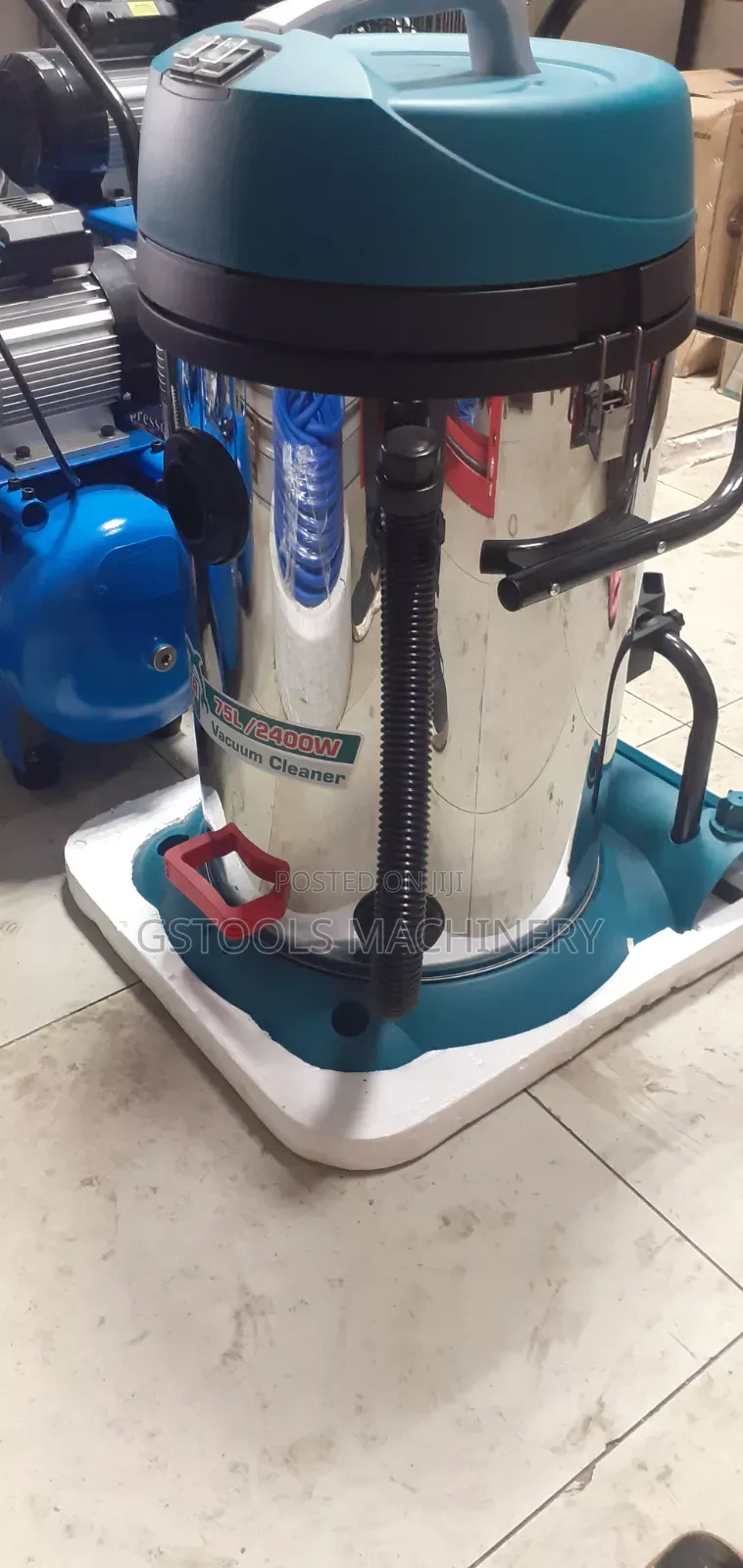 Total 2400w 75L Vacuum Cleaner
