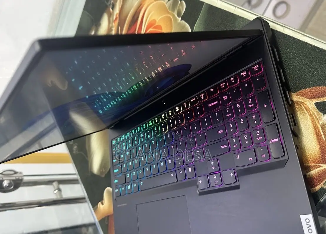 New Laptop Lenovo Legion Pro 7 32GB Intel Core i9 SSD 1T
