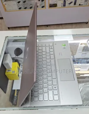 New Laptop HP Pavilion 14 8GB Intel Core i5 SSD 512GB