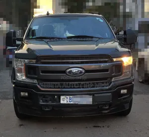 Ford F-150 Lariat 4x4 SuperCrew Cab Styleside 5.5 ft. box 145 in. WB