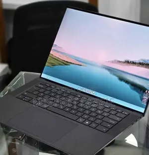 New Laptop Dell XPS 15 16GB Intel Core i7 SSD 512GB