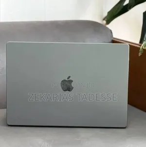 New Laptop Apple MacBook Pro 2020 M1 16GB Apple M1 SSD 1T