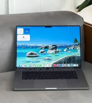 New Laptop Apple MacBook Pro 2020 M1 16GB Apple M1 SSD 1T