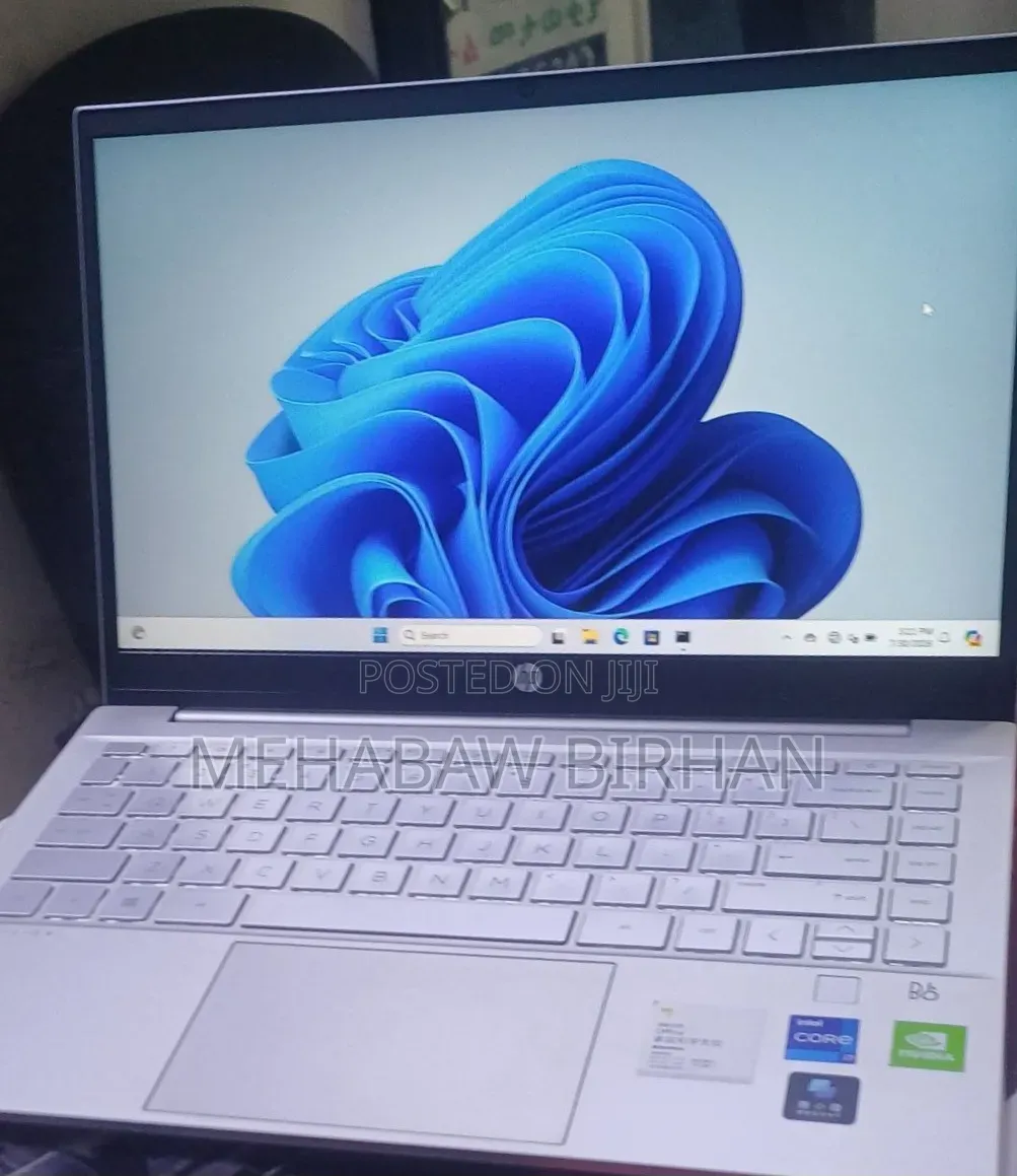 New Laptop HP Pavilion 14 2GB Intel Core i7 SSD 512GB