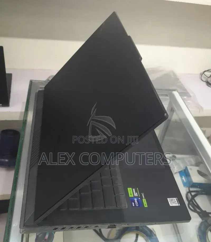 New Laptop Asus ROG Strix G16 G614 16GB Intel Core i9 SSD 1T