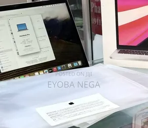New Laptop Apple MacBook Pro 2020 M1 8GB Apple M1 Pro SSD 512GB